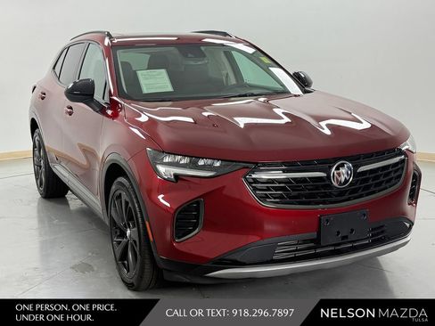 Used 2023 Buick Envision Essence w/ Sport Touring Package AWD/4WD image 4