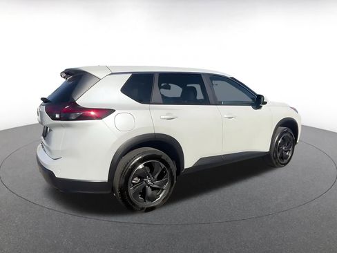 Used 2025 Nissan Rogue SV FWD image 15