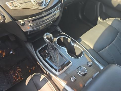 Used 2019 INFINITI QX60 Luxe w/ Essential Package AWD/4WD image 29