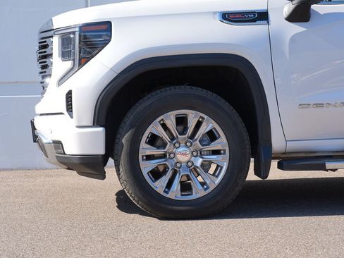 Used 2022 GMC Sierra 1500 Denali AWD/4WD image 11