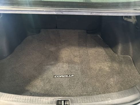 Used 2021 Toyota Corolla LE w/ Carpet Mat Package (TMS) FWD image 12