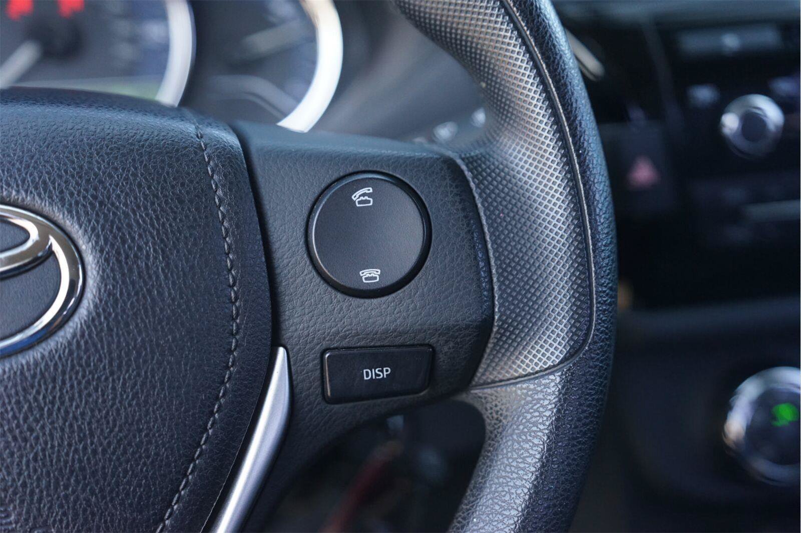 Used 2015 Toyota Corolla L FWD image 23