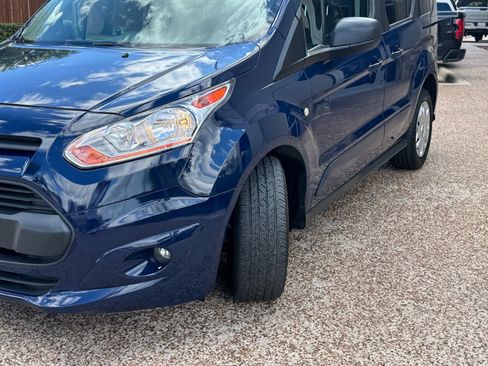 Used 2016 Ford Transit Connect XLT image 3