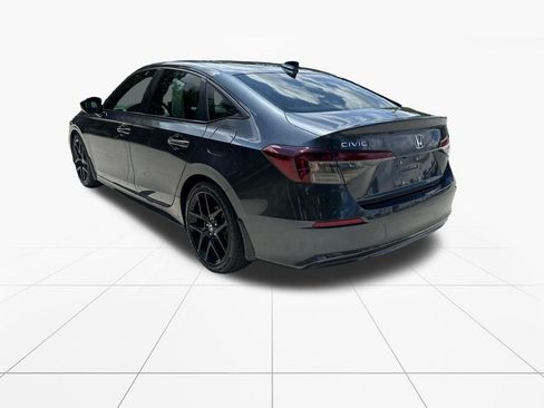 Used 2025 Honda Civic Sport image 6