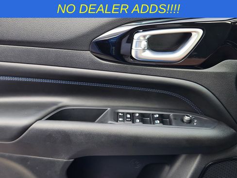 New 2026 Jeep Compass Latitude image 19