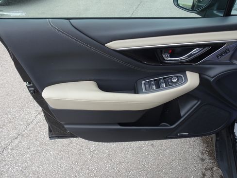Used 2023 Subaru Outback Limited AWD/4WD image 13