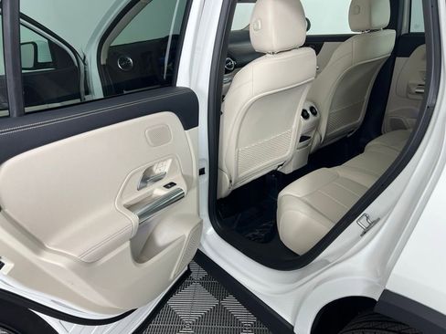 New 2026 Mercedes-Benz GLA 250 4MATIC image 23