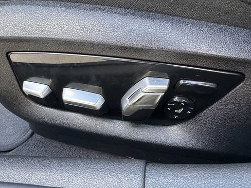 Used 2018 BMW 530i 530i image 15