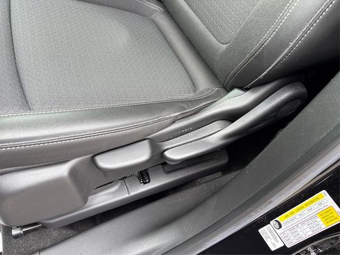 Used 2024 Buick Encore GX Preferred AWD/4WD image 22