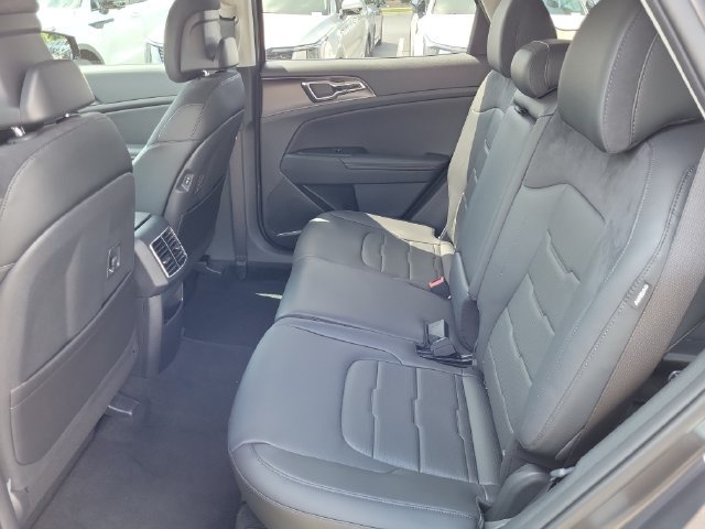New 2026 Kia Sportage SX FWD image 17