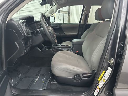 Used 2019 Toyota Tacoma SR w/ SR Convenience Package image 21