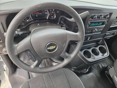 Used 2024 Chevrolet Express 2500 w/ Driver Convenience Package RWD image 27