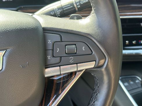 Used 2024 Cadillac Escalade ESV Luxury image 25