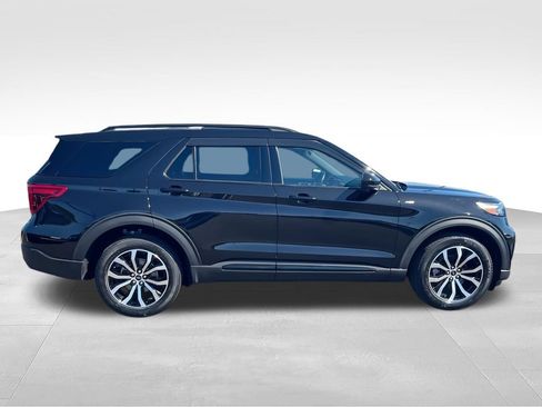 Used 2022 Ford Explorer ST-Line AWD/4WD image 9