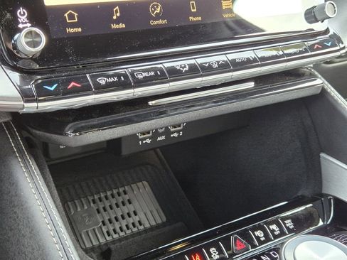 New 2026 Jeep Grand Wagoneer Upland w/ Quick Order Packge 29V Upland image 12