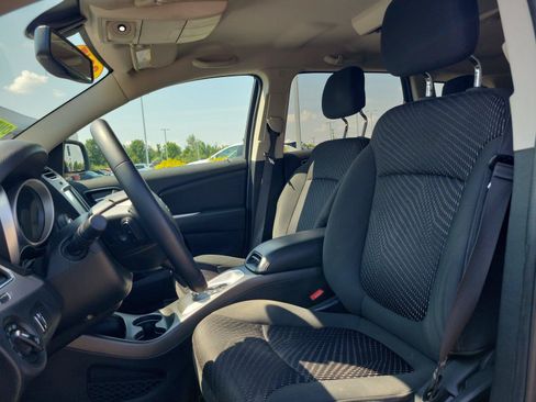 Used 2017 Dodge Journey SXT w/ Premium Group FWD image 13