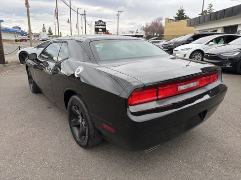 Used 2013 Dodge Challenger SXT w/ Sound Group image 3