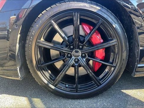 Certified 2024 Audi S8 4.0T image 9