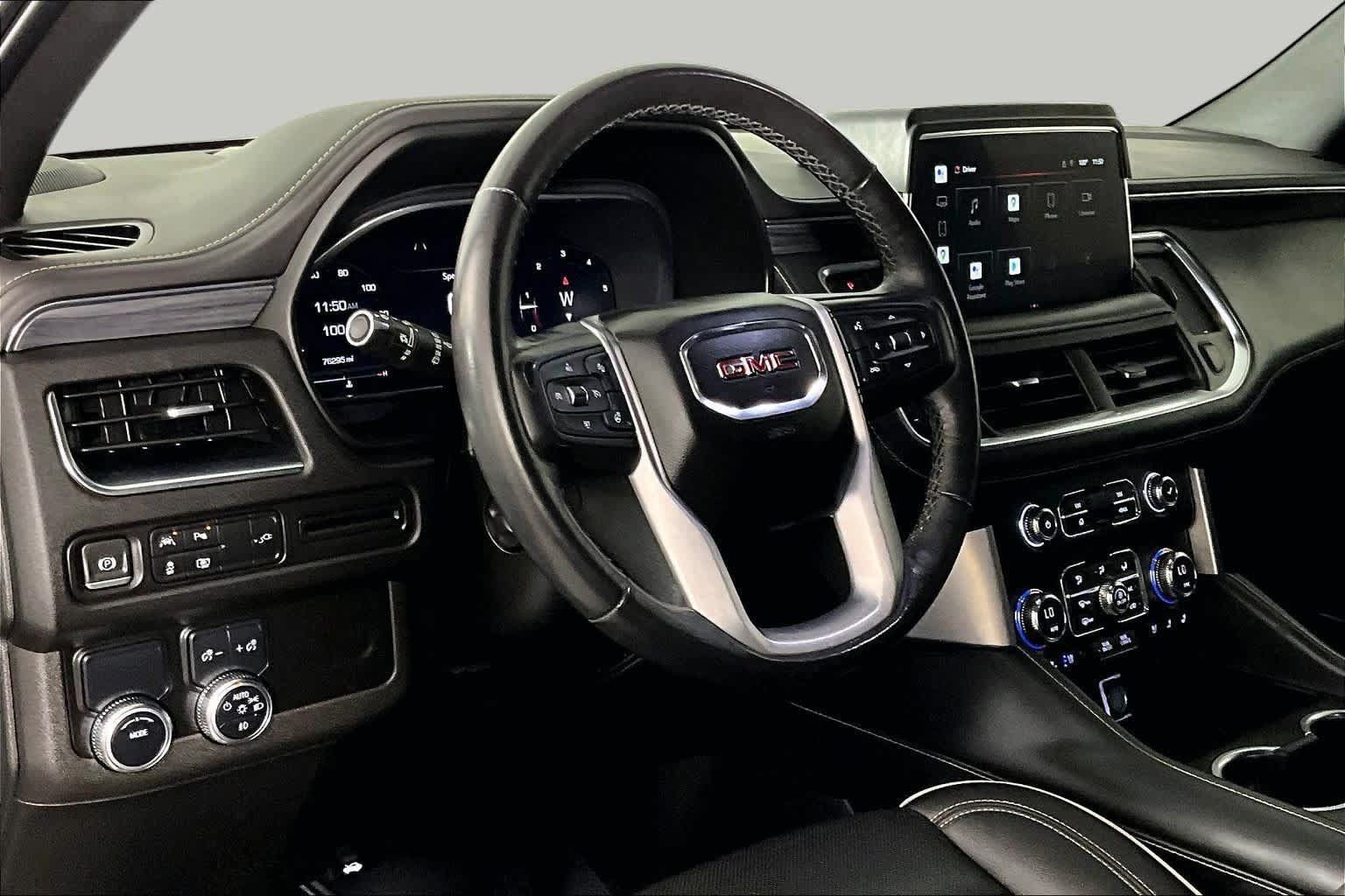 Used 2022 GMC Yukon SLT w/ SLT Premium Package RWD image 16