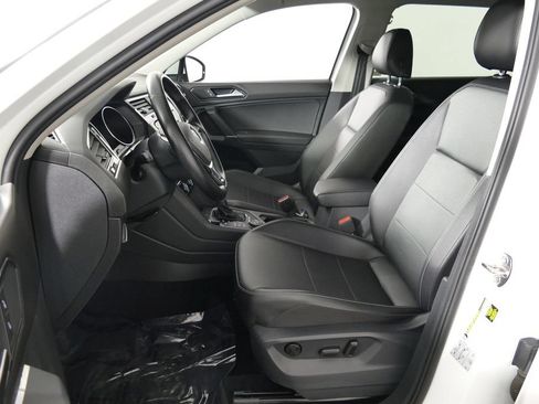 Used 2018 Volkswagen Tiguan SE AWD/4WD image 10
