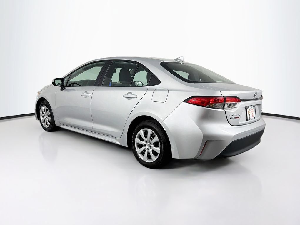 Used 2024 Toyota Corolla LE FWD image 7