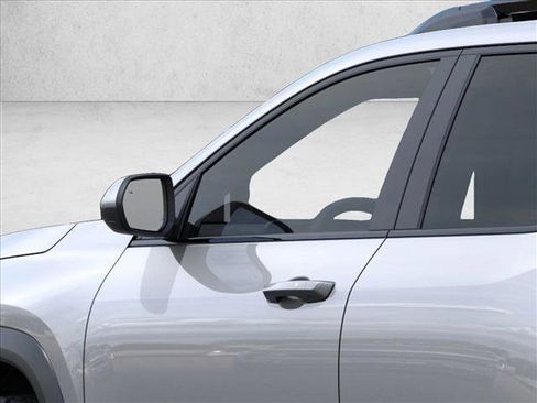 New 2026 Chevrolet Equinox ACTIV image 12