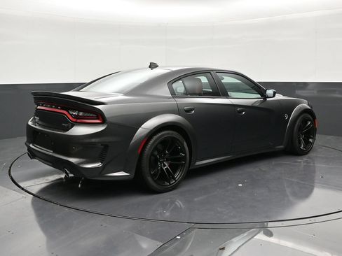 Used 2022 Dodge Charger SRT Hellcat w/ Harman/Kardon Audio Group RWD image 5