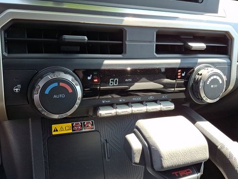 Certified 2025 Toyota Tacoma TRD Off-Road w/ TRD Off Road Upgrade Package AWD/4WD image 16