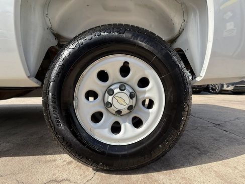 Used 2009 Chevrolet Silverado 1500 W/T RWD image 17