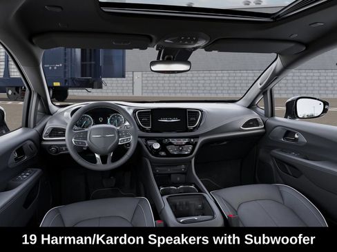 New 2026 Chrysler Pacifica Limited w/ Uconnect Theater Family Group image 9