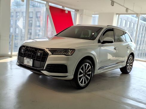Used 2023 Audi Q7 2.0T Premium Plus w/ Premium Plus Package AWD/4WD image 1