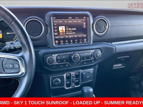 Used 2023 Jeep Wrangler Unlimited Sahara w/ Cold Weather Group AWD/4WD image 9