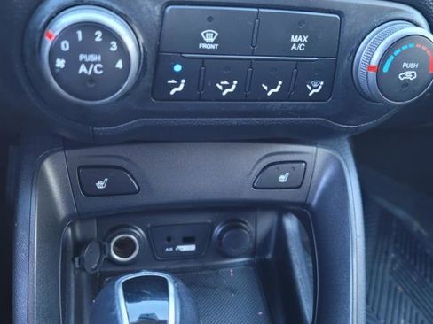 Used 2014 Hyundai Tucson SE image 17