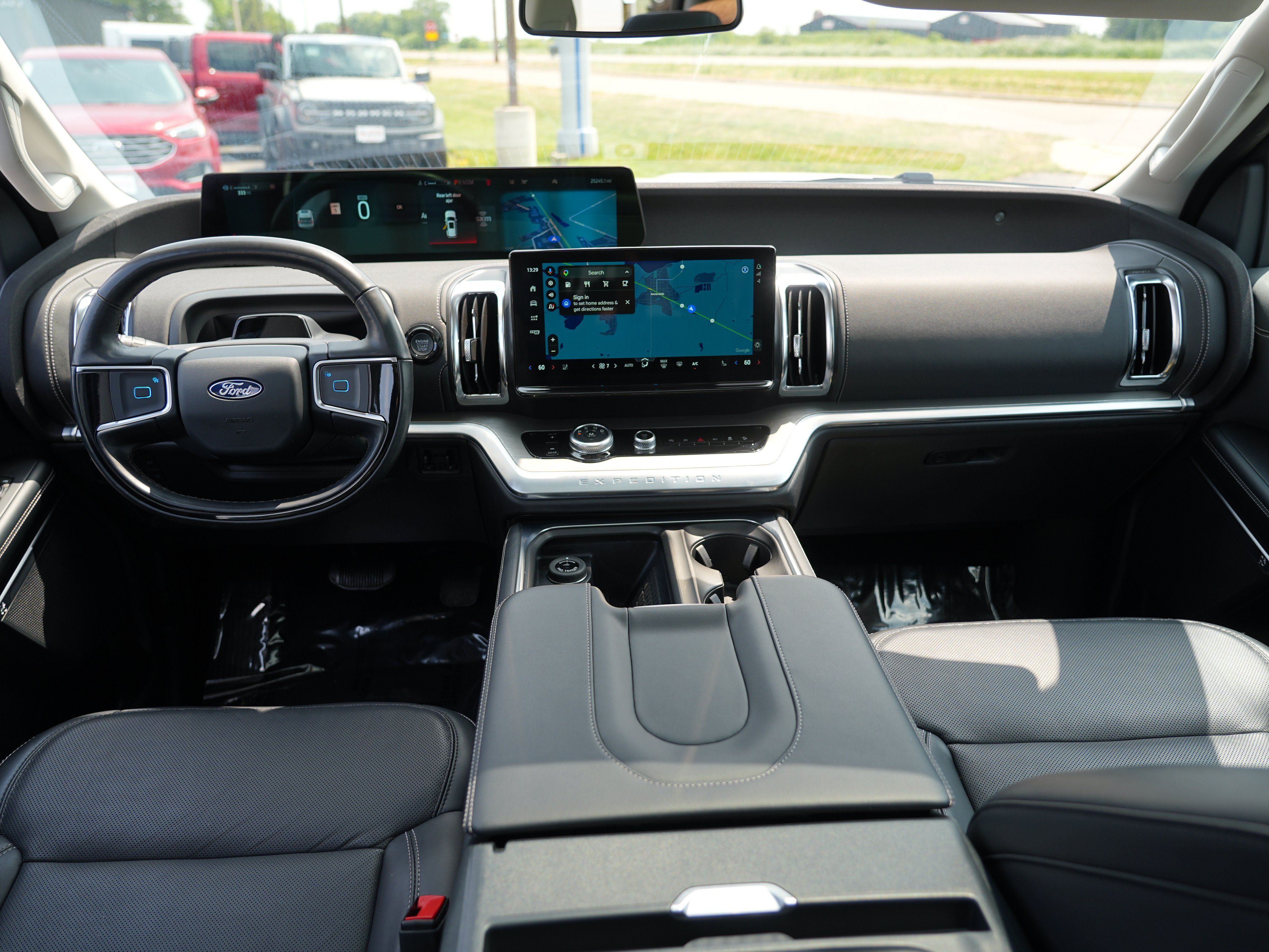 Used 2025 Ford Expedition Max Platinum w/ Driver's Package AWD/4WD image 27