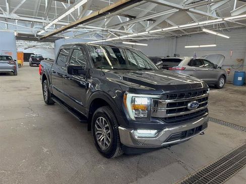 Used 2022 Ford F150 Lariat w/ Equipment Group 501A Mid AWD/4WD image 8
