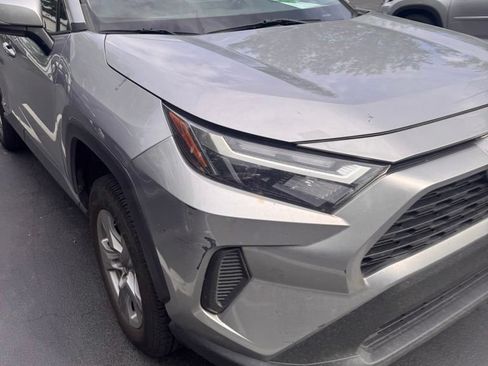Used 2022 Toyota RAV4 XLE AWD/4WD image 1