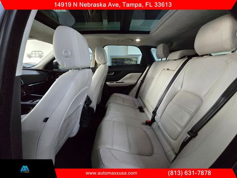 Used 2019 Jaguar F-PACE Prestige AWD/4WD image 34