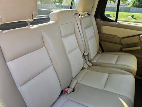 Used 2007 Ford Explorer Sport Trac Limited AWD/4WD image 16