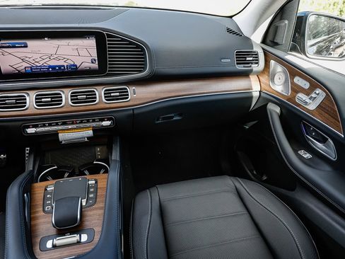 New 2026 Mercedes-Benz GLS 450 4MATIC image 15