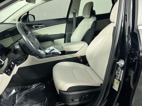 Certified 2024 Kia Sportage EX FWD image 13
