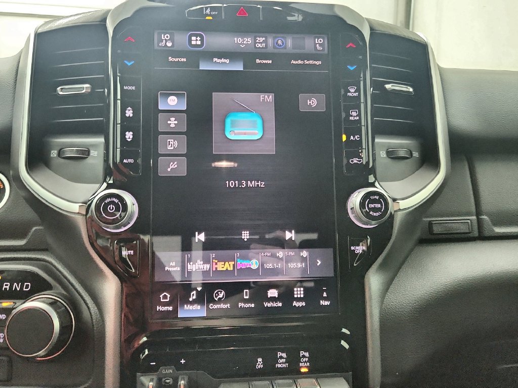 New 2027 RAM 1500 4x4 Crew Cab image 24