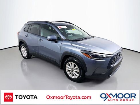 Certified 2024 Toyota Corolla Cross LE image 1