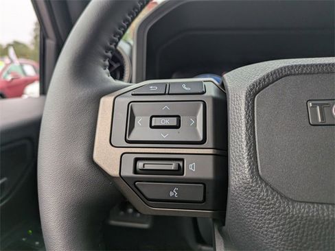 Used 2025 Toyota Land Cruiser image 28