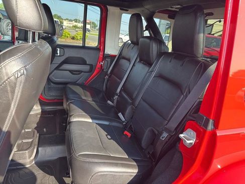 Used 2021 Jeep Wrangler Unlimited Sahara AWD/4WD image 20