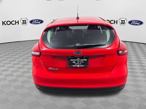 Used 2016 Ford Focus SE FWD image 7