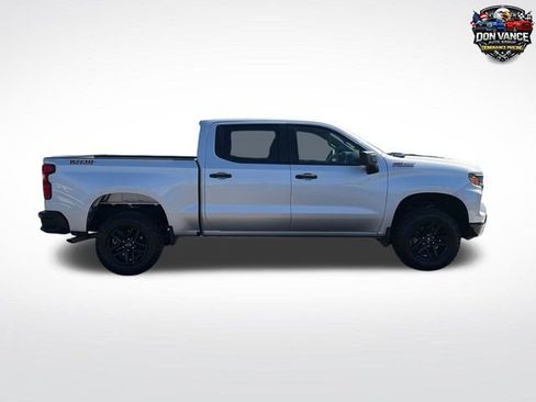 Used 2022 Chevrolet Silverado 1500 Custom Trail Boss AWD/4WD image 7