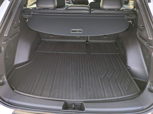Used 2026 Chevrolet Equinox EV LT w/ LPO, All-Weather Mat Package image 26