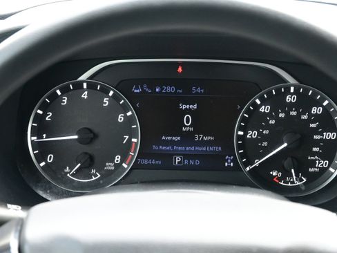 Used 2022 Nissan Frontier SV w/ Technology Package image 20