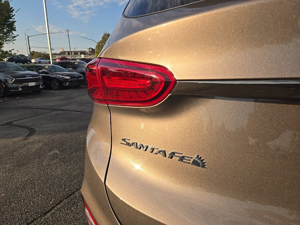 Used 2020 Hyundai Santa Fe Limited AWD/4WD image 10