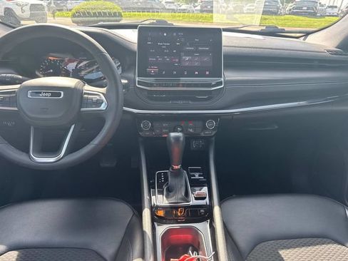 Used 2022 Jeep Compass Latitude AWD/4WD image 19